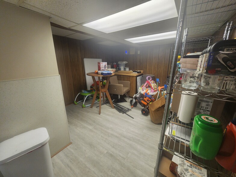 More Photos Of 936 W Greenfield Ave, Milwaukee Freestanding For Sale