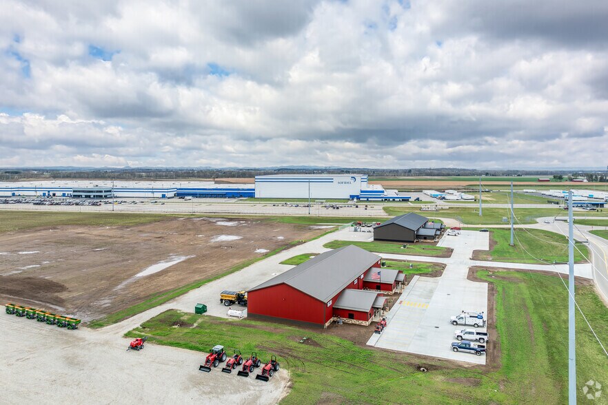 More Photos Of 25816 Duroc St, Circleville Flex For Sale