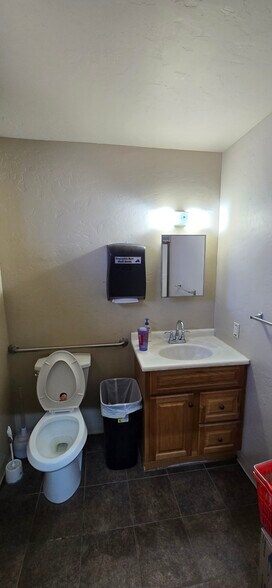 More Photos Of 437 Butterfield Rd, Chino Valley General Retail For Sale