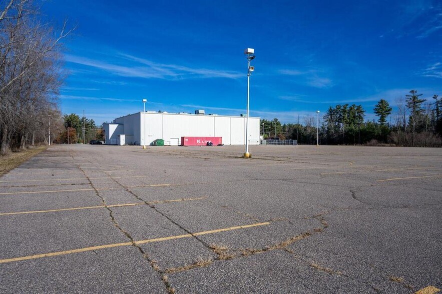 More Photos Of 430 Munroe Ave, Wisconsin Dells Theater Concert Hall For Sale