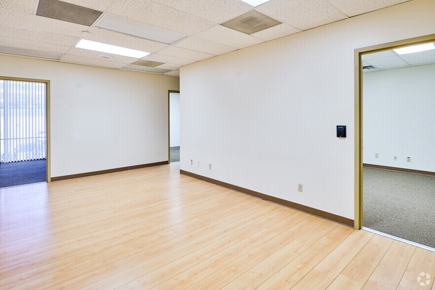 More Photos Of 4171 N Mesa St, El Paso Medical For Lease