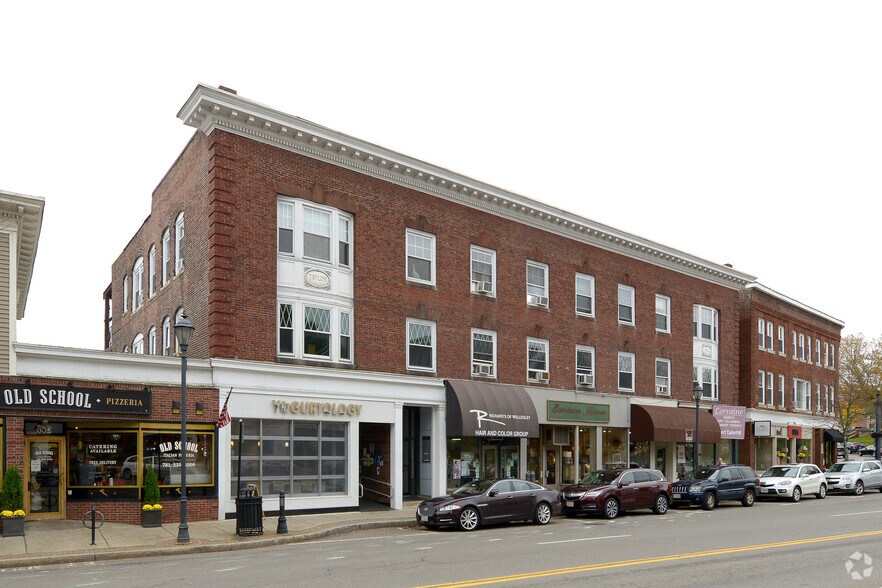 Primary Photo Of 552-568 Washington St, Wellesley Storefront Retail Office For Lease