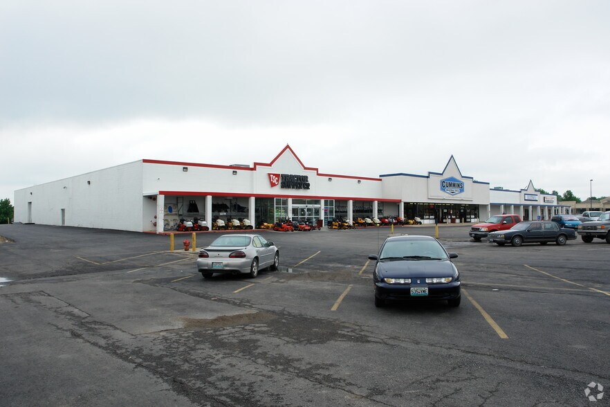 More Photos Of 8016-8028 E 171 St, Belton General Retail For Lease