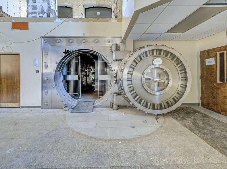 More Photos Of 239-241 Main St, Hackensack Loft Creative Space For Lease