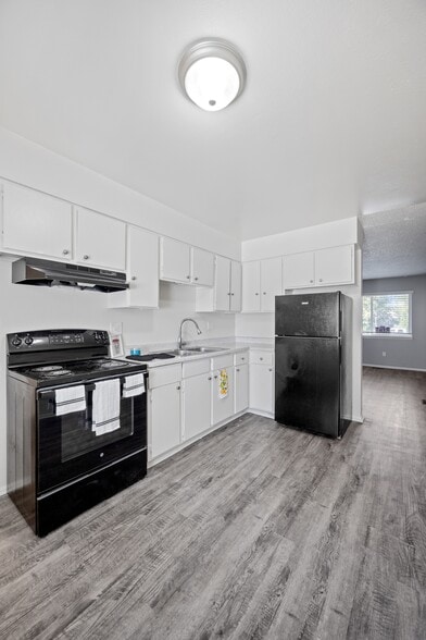 More Photos Of 311 S Murray Blvd, Colorado Springs Apartments For Sale