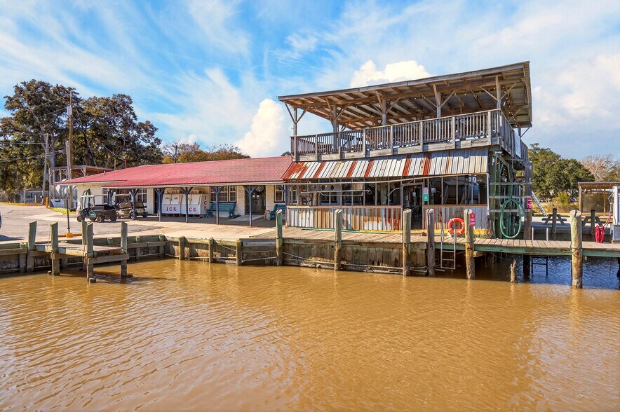 More Photos Of 3308 Mary Walker Dr, Gautier Marina For Sale