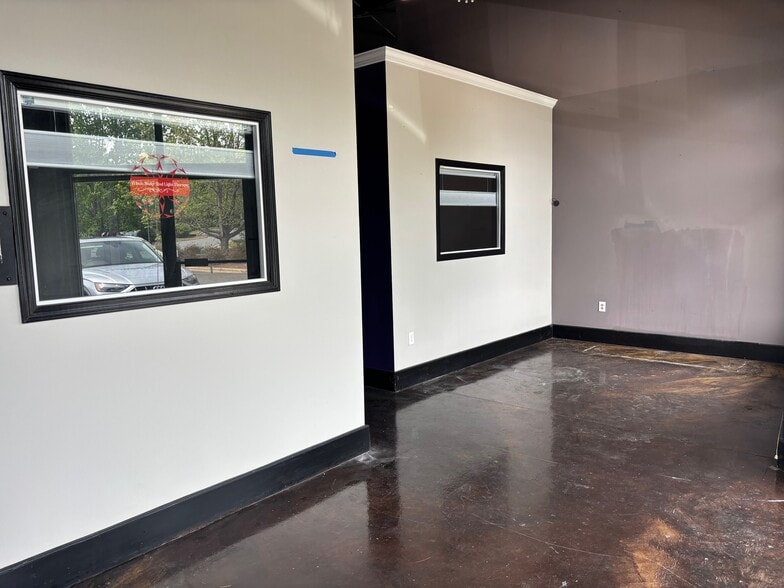 More Photos Of 1905 Rice Rd, Matthews Unknown For Lease