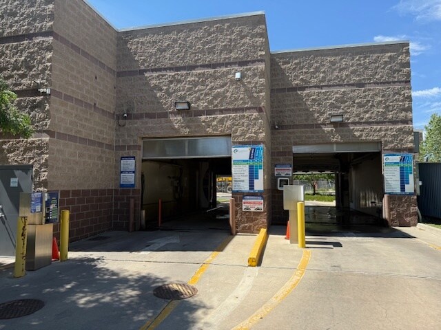 More Photos Of 2490 Coalton Rd, Broomfield Carwash For Sale