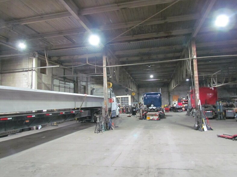 More Photos Of 17065 Hess St, Melvindale Manufacturing For Sale