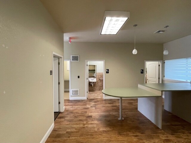 More Photos Of 1920 Corporate Dr, San Marcos Office For Sale