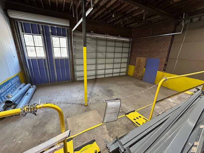 More Photos Of 710 Fields Dr, Sanford Industrial For Sale