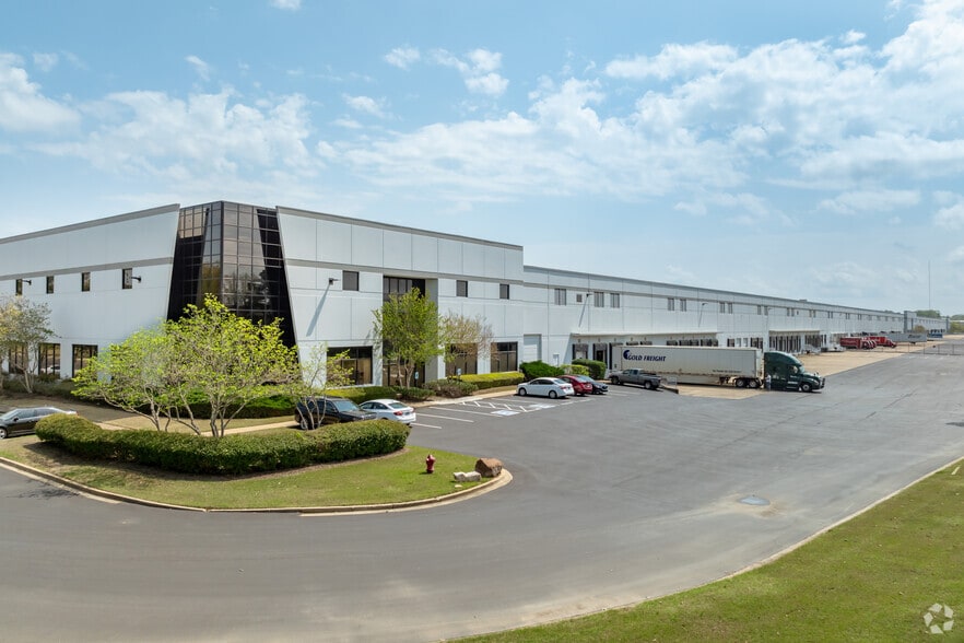 More Photos Of 5300 Hickory Hill Rd, Memphis Distribution For Lease