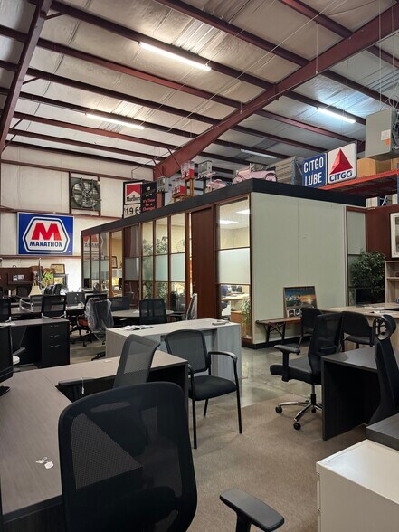 More Photos Of 136 Commerce Ctr, Greenville Warehouse For Lease