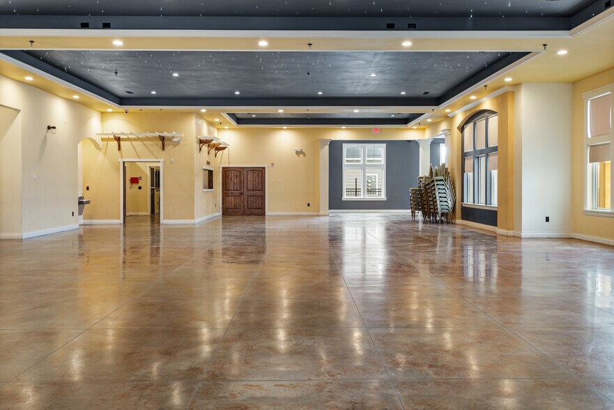 More Photos Of 7998 Vialago Pkwy, Zillah Specialty For Sale