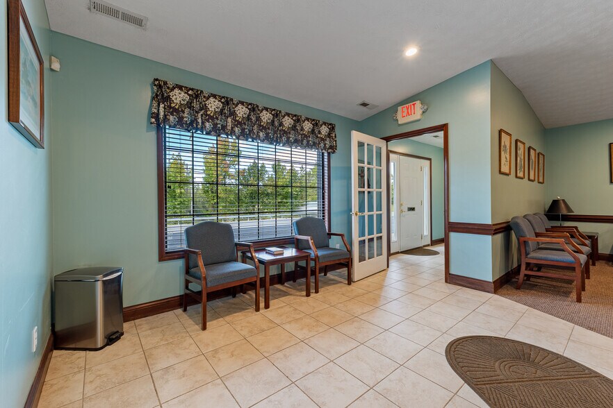 More Photos Of 5555 Us-60 E, Huntington Office For Sale