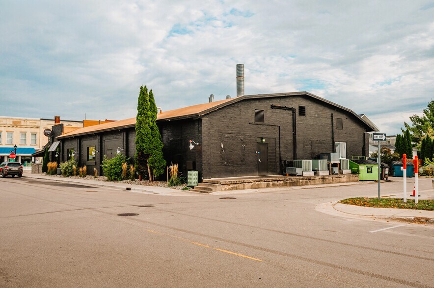 More Photos Of 151 River St, Elk Rapids General Retail For Sale