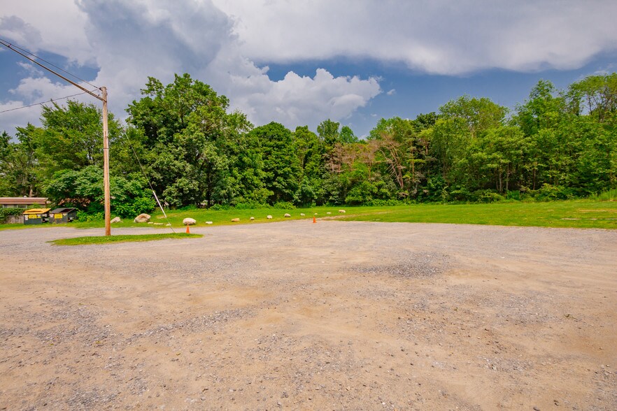 More Photos Of 175 Lake Rd, Ballston Lake Restaurant For Sale