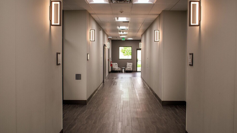 More Photos Of 1375 Ken Pratt Blvd, Longmont Office For Lease