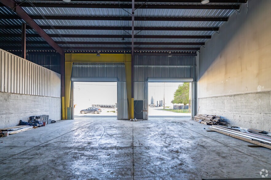 More Photos Of 561 N American St, Shafter Industrial For Lease