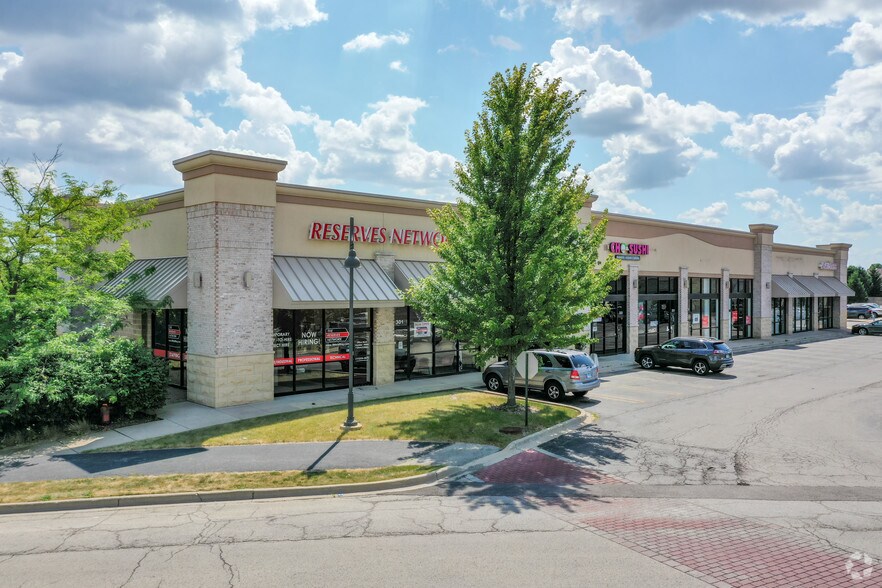 More Photos Of 301-345 Vertin Blvd, Shorewood Unknown For Lease