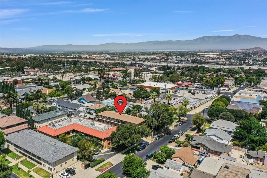 More Photos Of 712 E Howard St, Corona Apartments For Sale