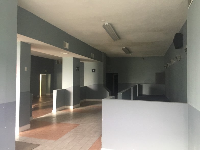 More Photos Of 711-719 French St, Erie Office Residential For Lease