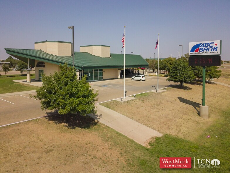More Photos Of 4656 N Loop 289, Lubbock Bank For Sale