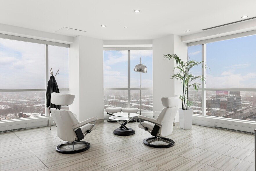 More Photos Of 3737 Boul Cremazie E, Montréal Office For Lease