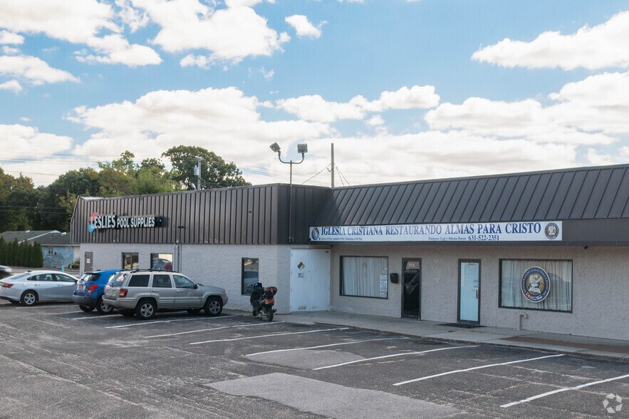 More Photos Of 646 Route 112, Patchogue Unknown For Lease