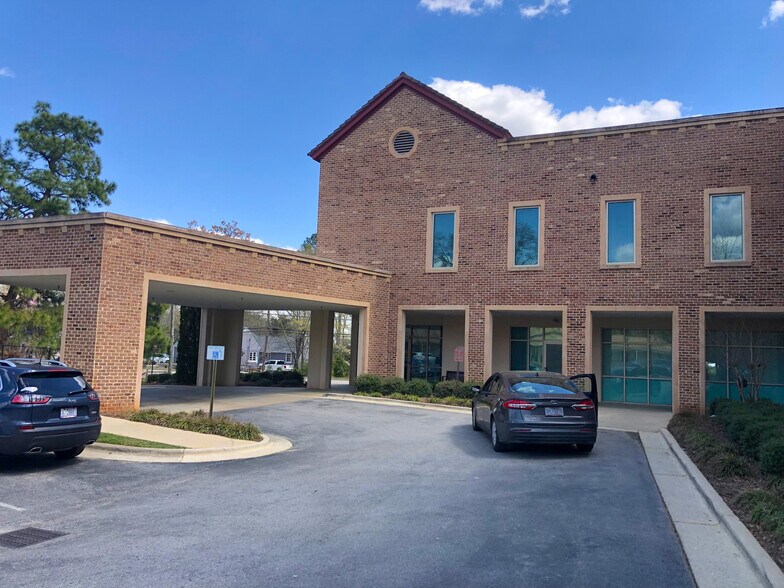 More Photos Of 916 S Main St, Fuquay-Varina Medical For Lease