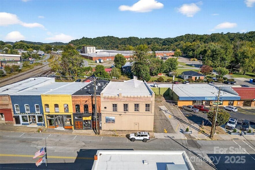 Primary Photo Of 47 Catawba ave, Old Fort Flex For Sale