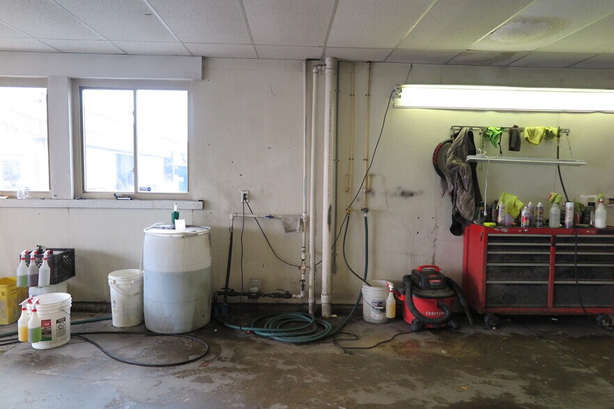 More Photos Of 11 W US Highway 6, Peru Auto Dealership For Sale