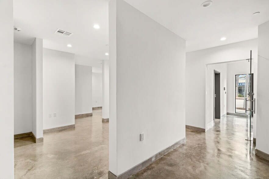 More Photos Of 4013 Sawtelle Blvd, Los Angeles Medical For Lease