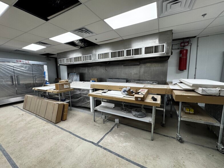 More Photos Of 1100 Main St, Newberry Restaurant For Sale