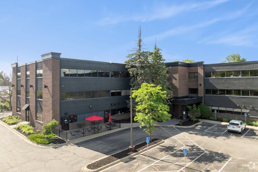 More Photos Of 14525 Hwy 7, Minnetonka Medical For Lease