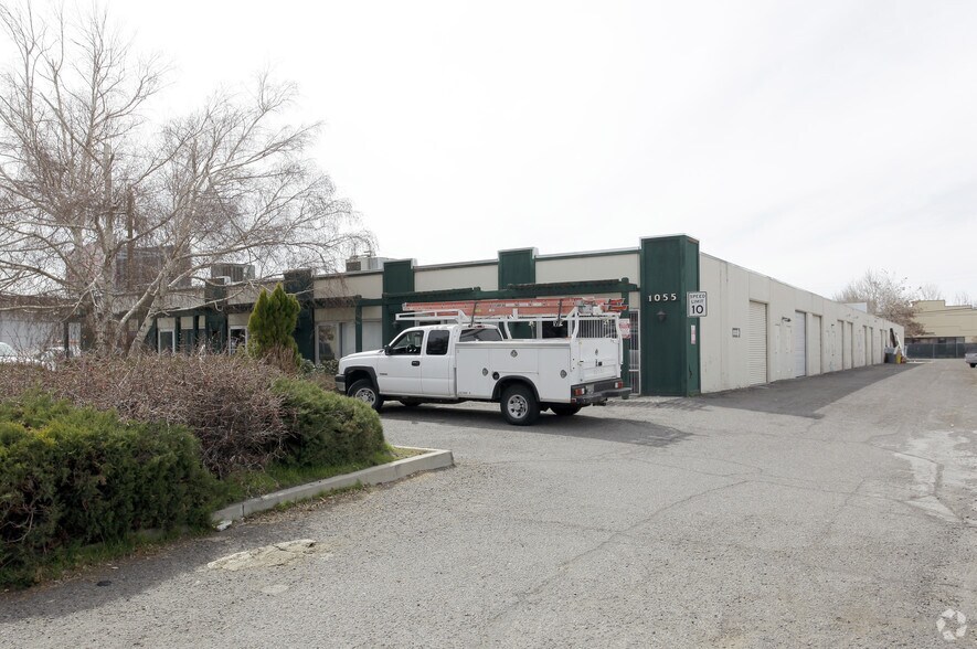 More Photos Of 1055 Industrial Way, Sparks Light Distribution For Lease