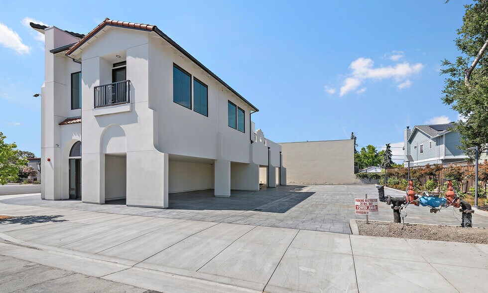 More Photos Of 2220 Winchester Blvd, Campbell Storefront Retail Office For Sale