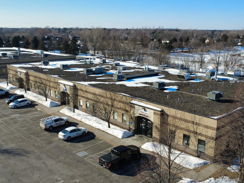 More Photos Of 18326 Joplin St NW, Elk River Flex For Lease