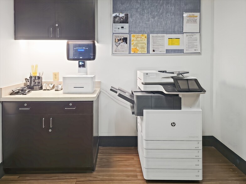 More Photos Of 1777 NE Loop 410, San Antonio Coworking Space