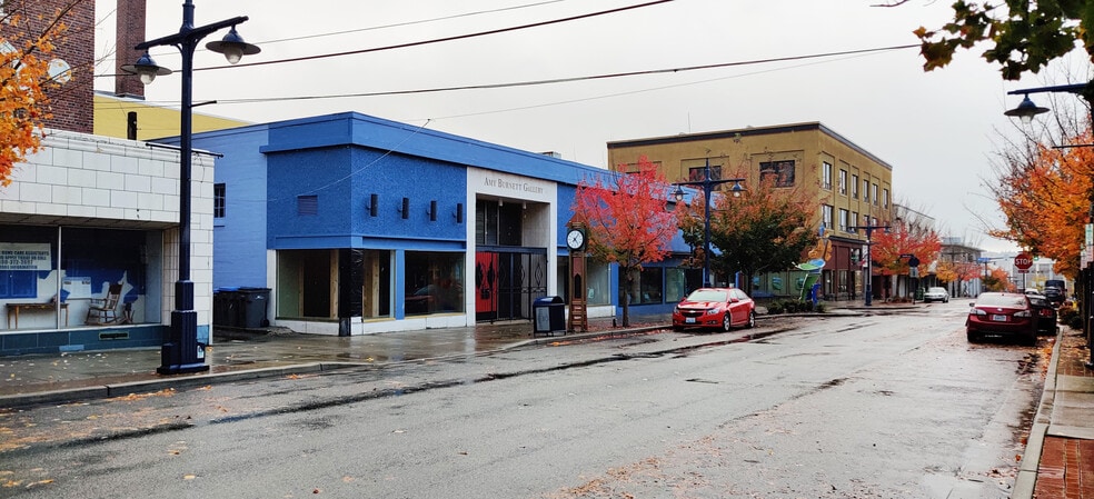 More Photos Of 412 Pacific Ave, Bremerton Restaurant For Lease