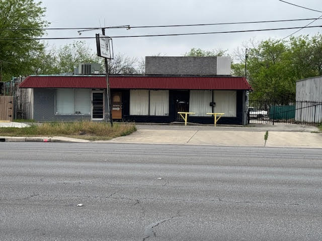Primary Photo Of 1031-1039 Bandera Rd, San Antonio Storefront For Sale