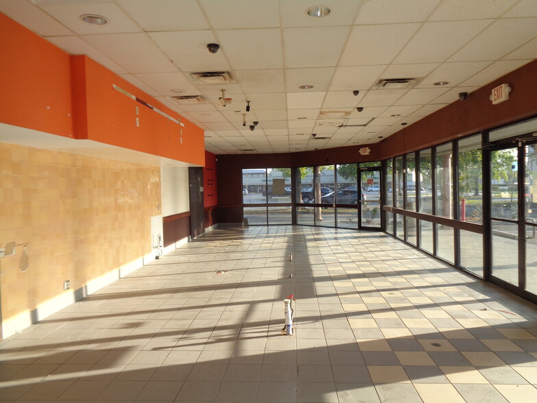 More Photos Of 1360 N State Road 7, Margate Freestanding For Lease