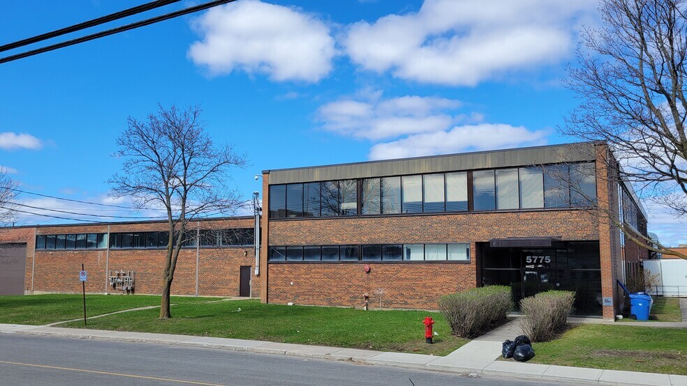 More Photos Of 5775 Rue Ferrier, Mont-Royal Manufacturing For Lease