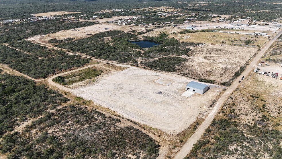 More Photos Of 311 Chicote Rd, Laredo Industrial For Sale