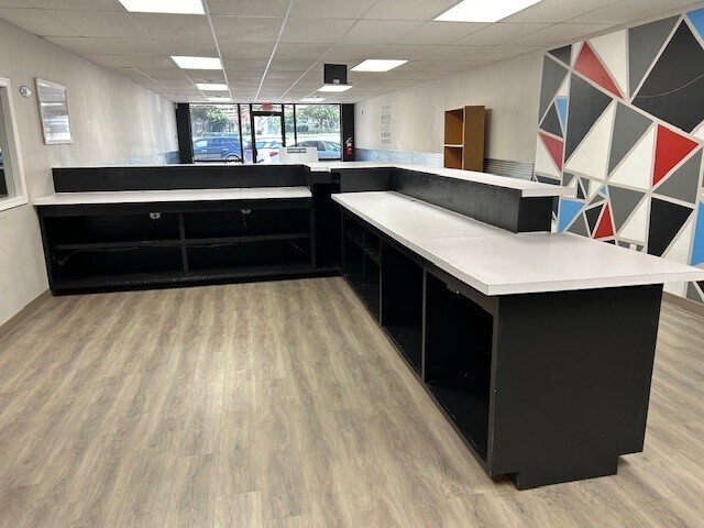 More Photos Of 910 S Vienna St, Ruston Storefront For Lease