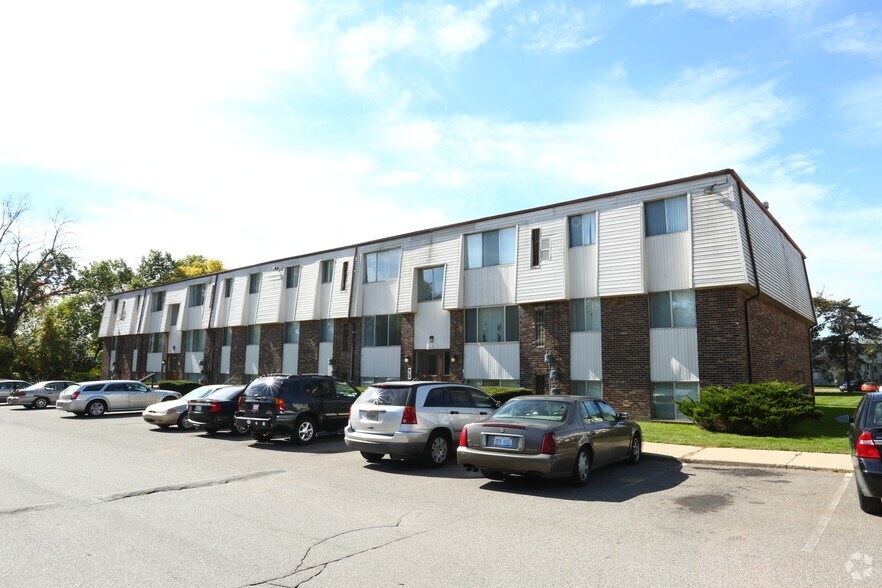 More Photos Of 831 Green Rd, Ypsilanti Apartments For Sale