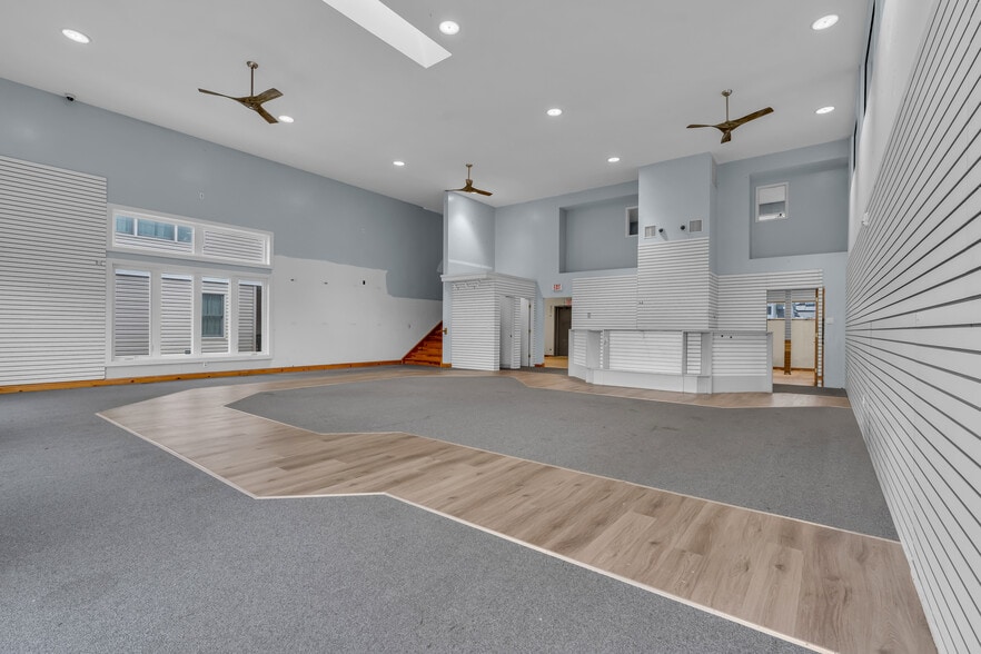 More Photos Of 150 Ocean Blvd N, Long Branch Flex For Lease