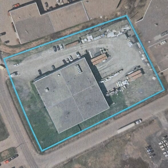 More Photos Of 440 Boul Industriel, St-Eustache Warehouse For Sale