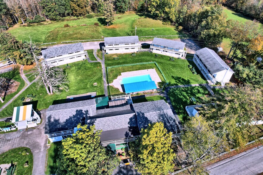 More Photos Of 118 Golden Hill Rd, Cornwallville Hotel For Sale