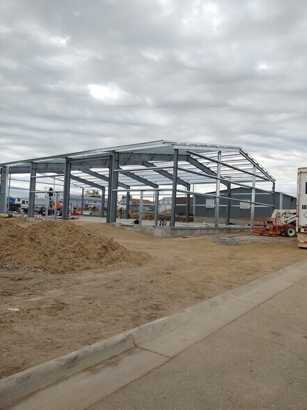 More Photos Of 801 Jane St, Casper Industrial For Lease